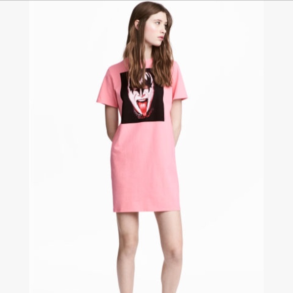 Peach H&M Kiss T-shirt Dress - Size Small - Picture 1 of 4